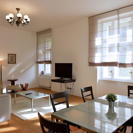 Kolonada Luxury 2 Bedroom Apartment Snezka มาเรียอานซเกลาซนี ภายนอก รูปภาพ