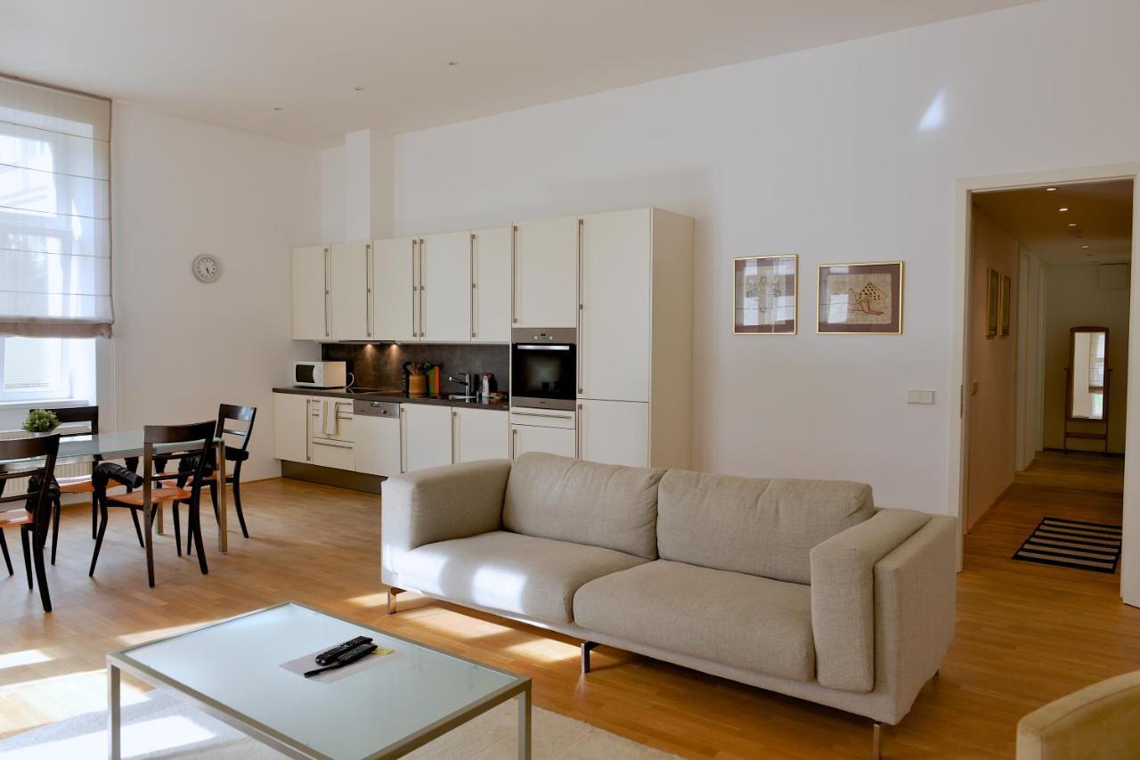 Kolonada Luxury 2 Bedroom Apartment Snezka มาเรียอานซเกลาซนี ภายนอก รูปภาพ