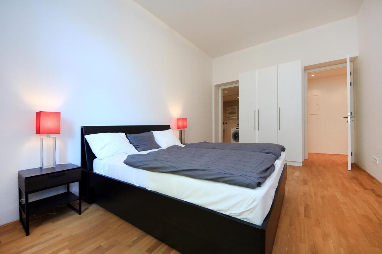 Kolonada Luxury 2 Bedroom Apartment Snezka มาเรียอานซเกลาซนี ภายนอก รูปภาพ